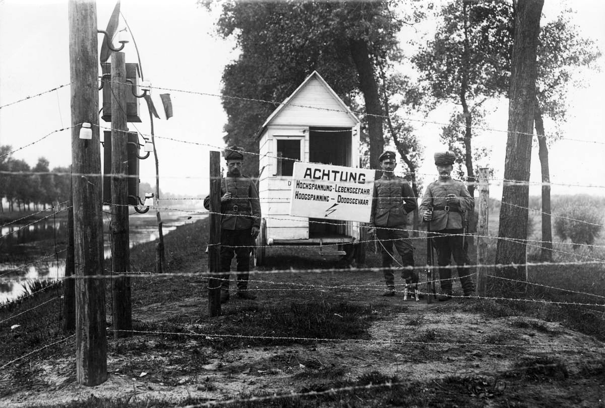 Dodendraad nabij Sluis collectie heemkundekring Baarle Hertog